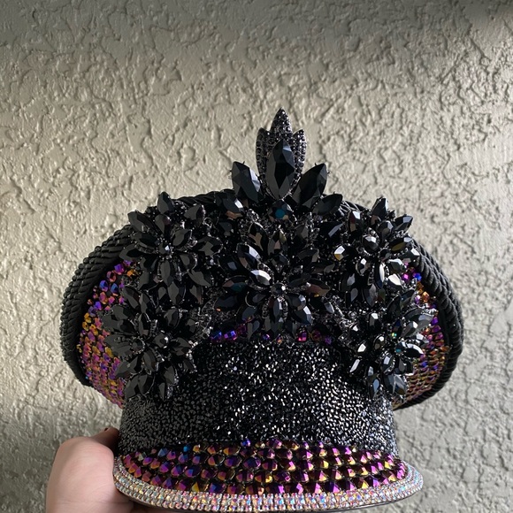 Black captain hat - Picture 3 of 3